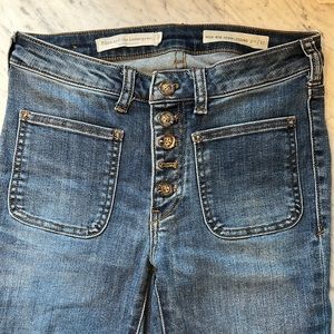 Pilcro and the Letterpress High Rise Denim Legging with patch pockets.